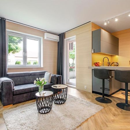 Lupoapartments Kaucja 罗兹 外观 照片