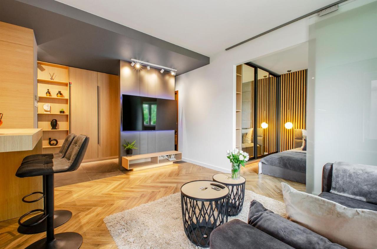 Lupoapartments Kaucja 罗兹 外观 照片